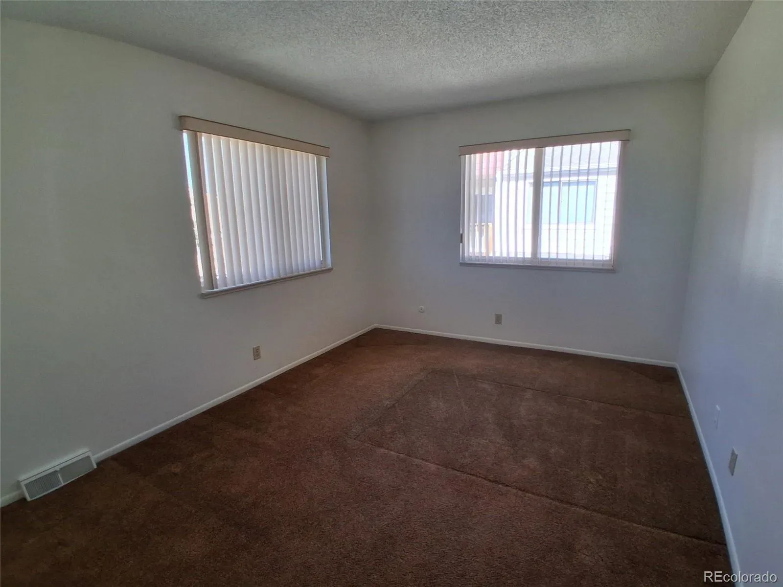 1135 S Oneida Street #A Denver CO 80224 MLS #REC2188177 03192026225518 1600 14
