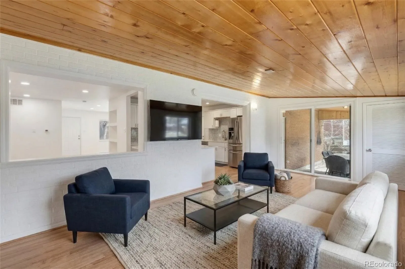 03242026024108 1600 16