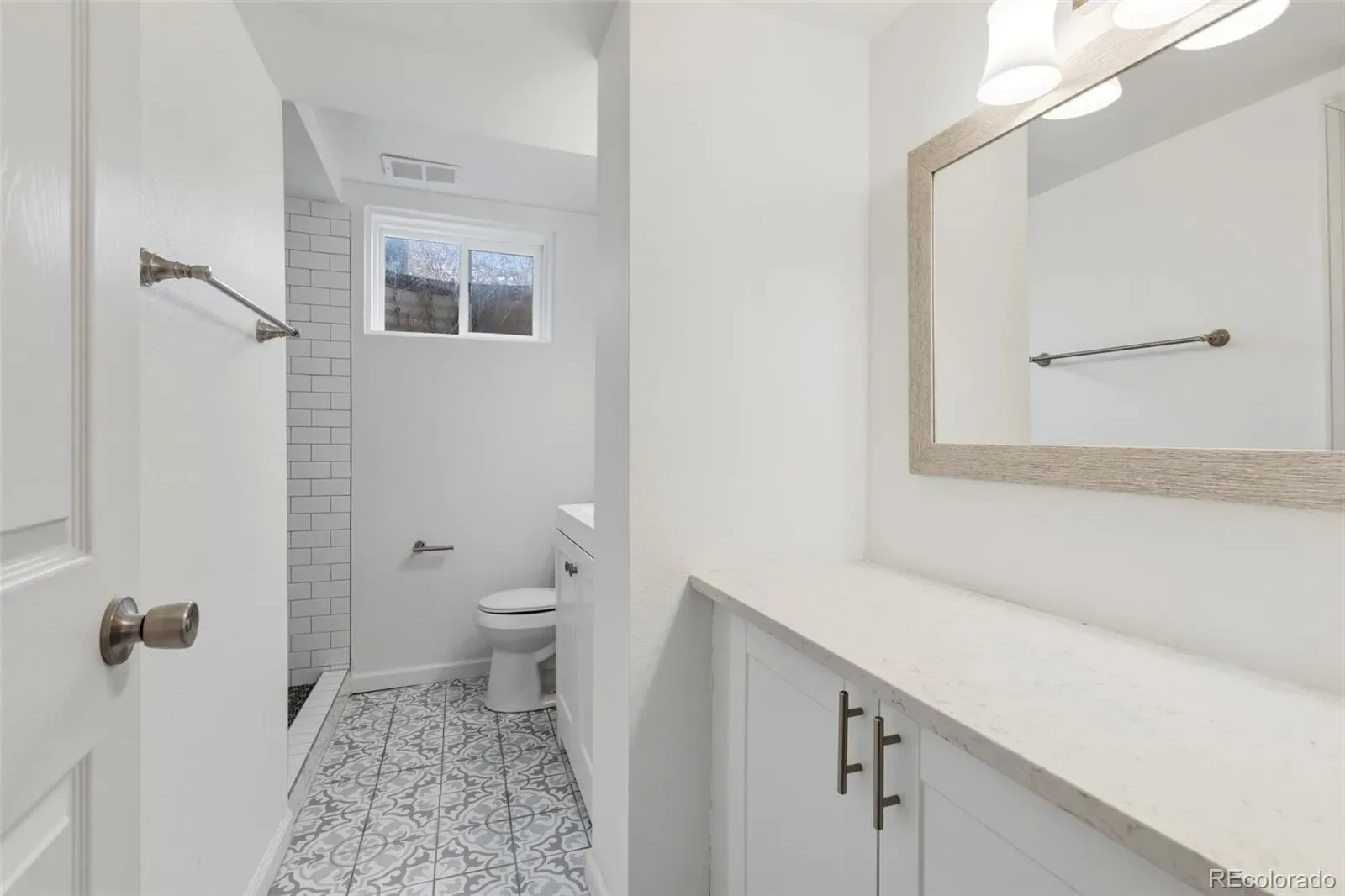 03242026024108 1600 40