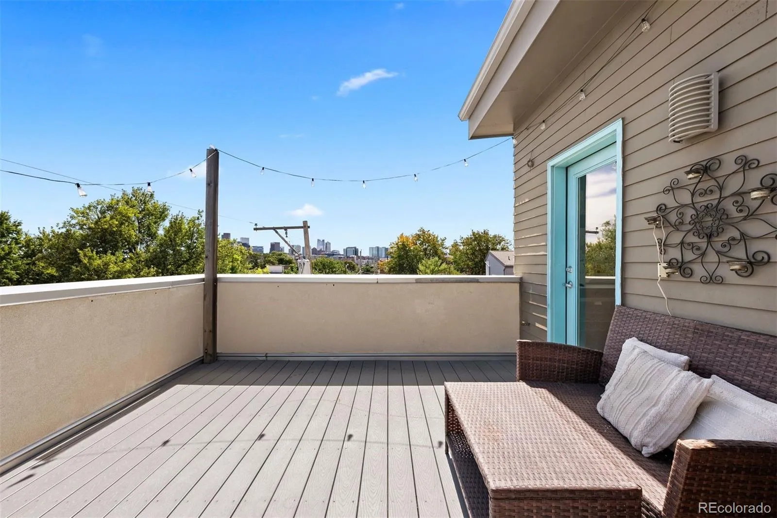 04042026223849 1600 22