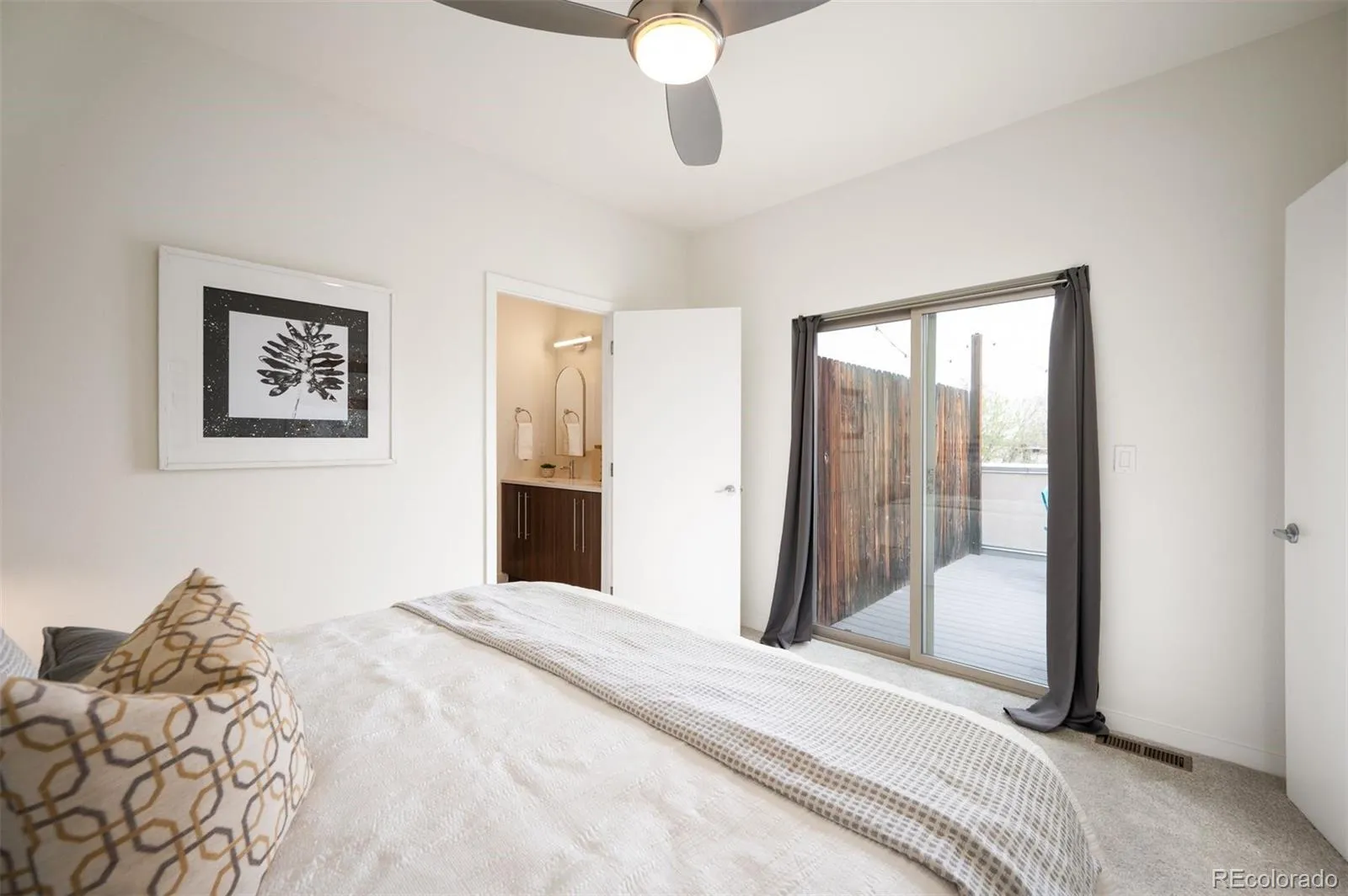 04042026223849 1600 8