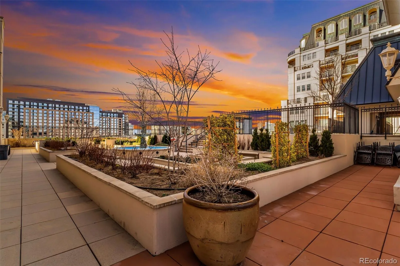 04062026182552 1600 18