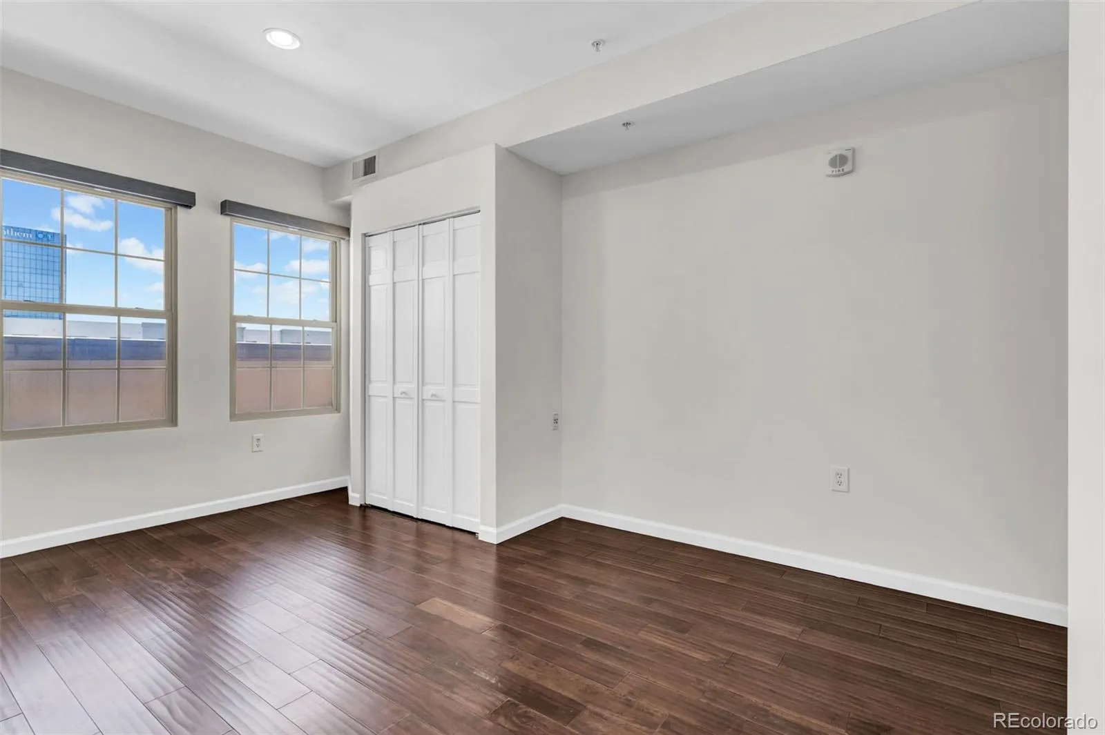 925 N Lincoln Street #4G Denver CO 80203 MLS #REC2189711 05202026235057 1600 11