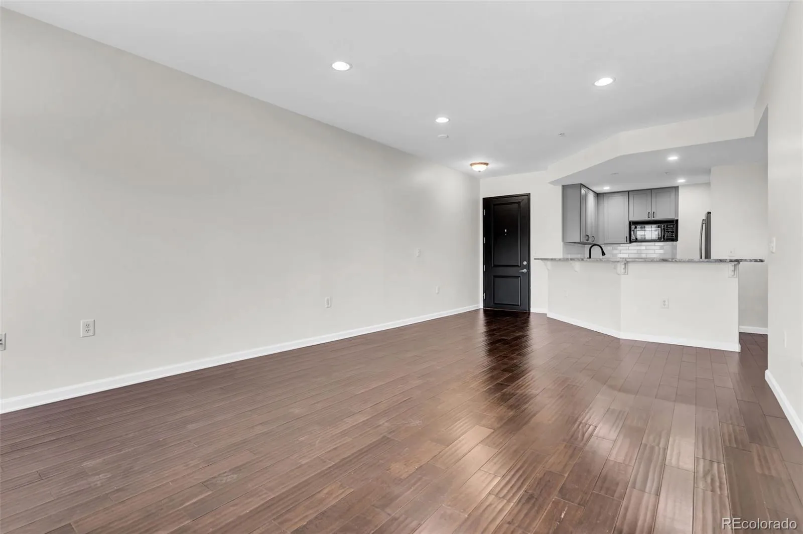 925 N Lincoln Street #4G Denver CO 80203 MLS #REC2189711 05202026235057 1600 8
