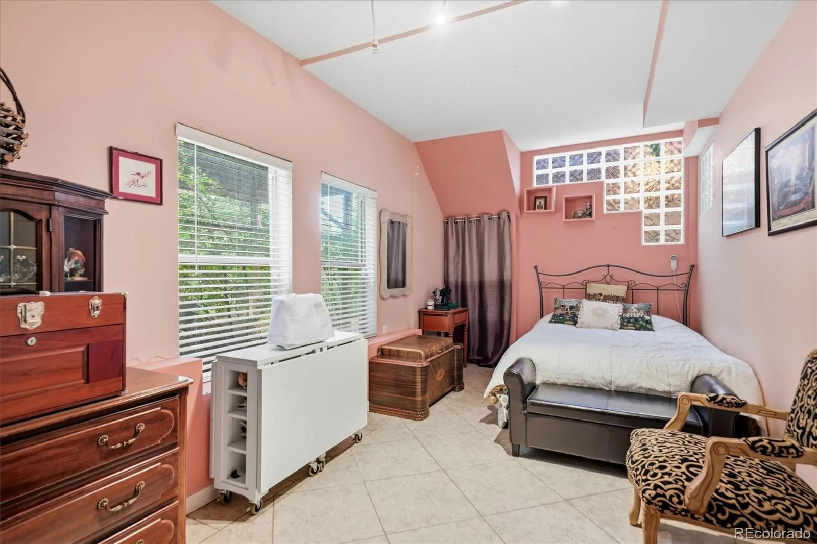 5581 Northwood Drive Evergreen CO 80439 | MLS #REC2190003 08262026191907 1600 39
