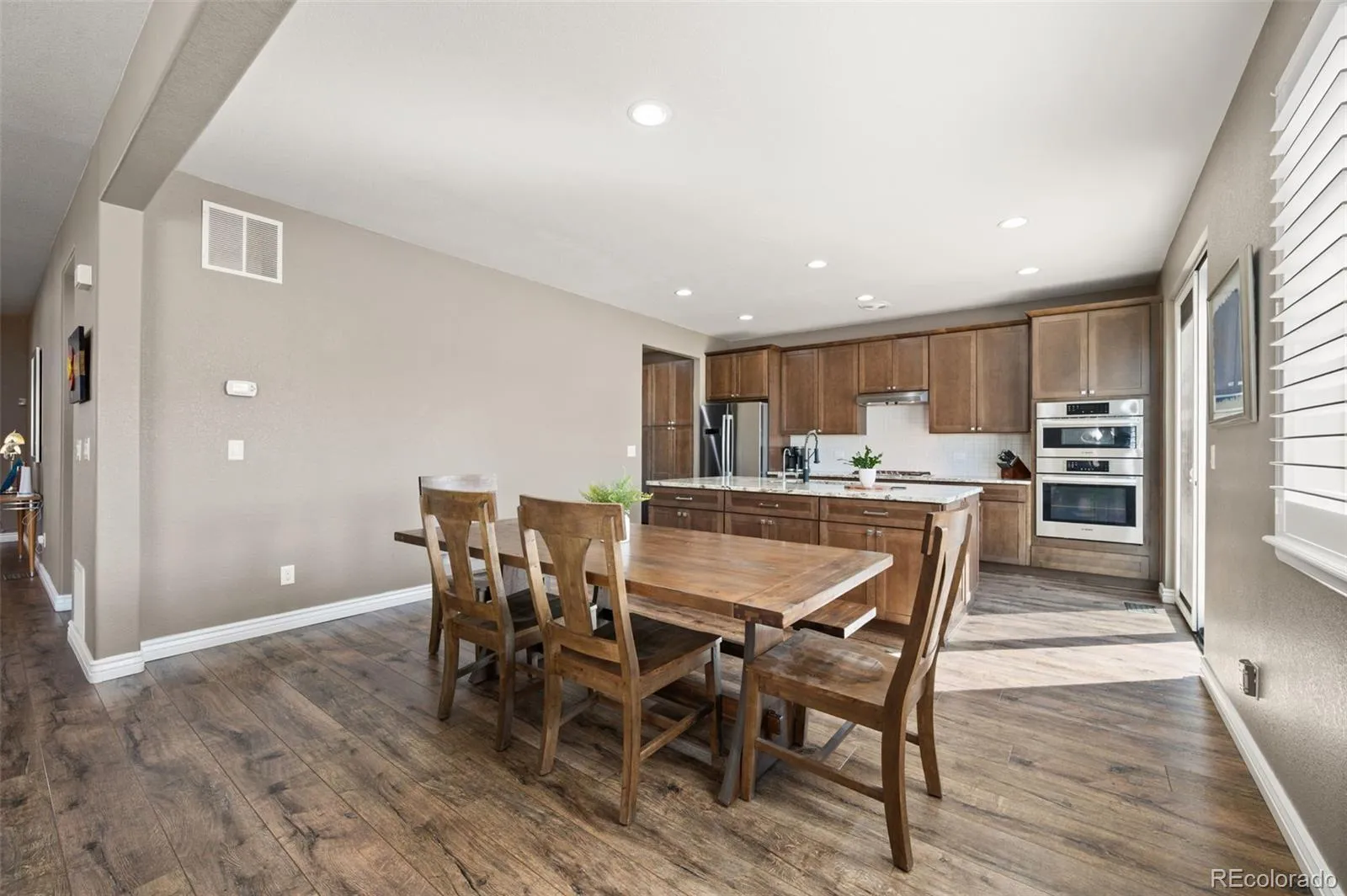 25084 E Pinewood Place Aurora CO 80016 MLS #REC2190646 04172026022351 1600 10