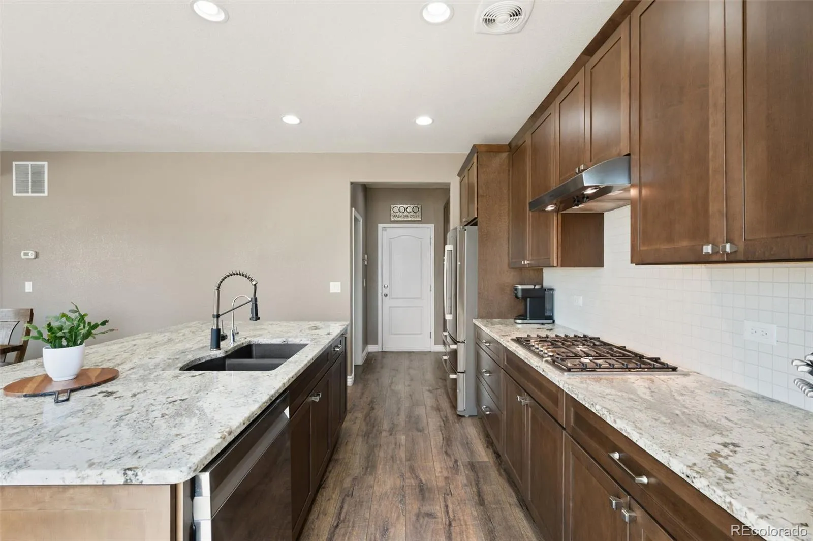 25084 E Pinewood Place Aurora CO 80016 MLS #REC2190646 04172026022351 1600 13