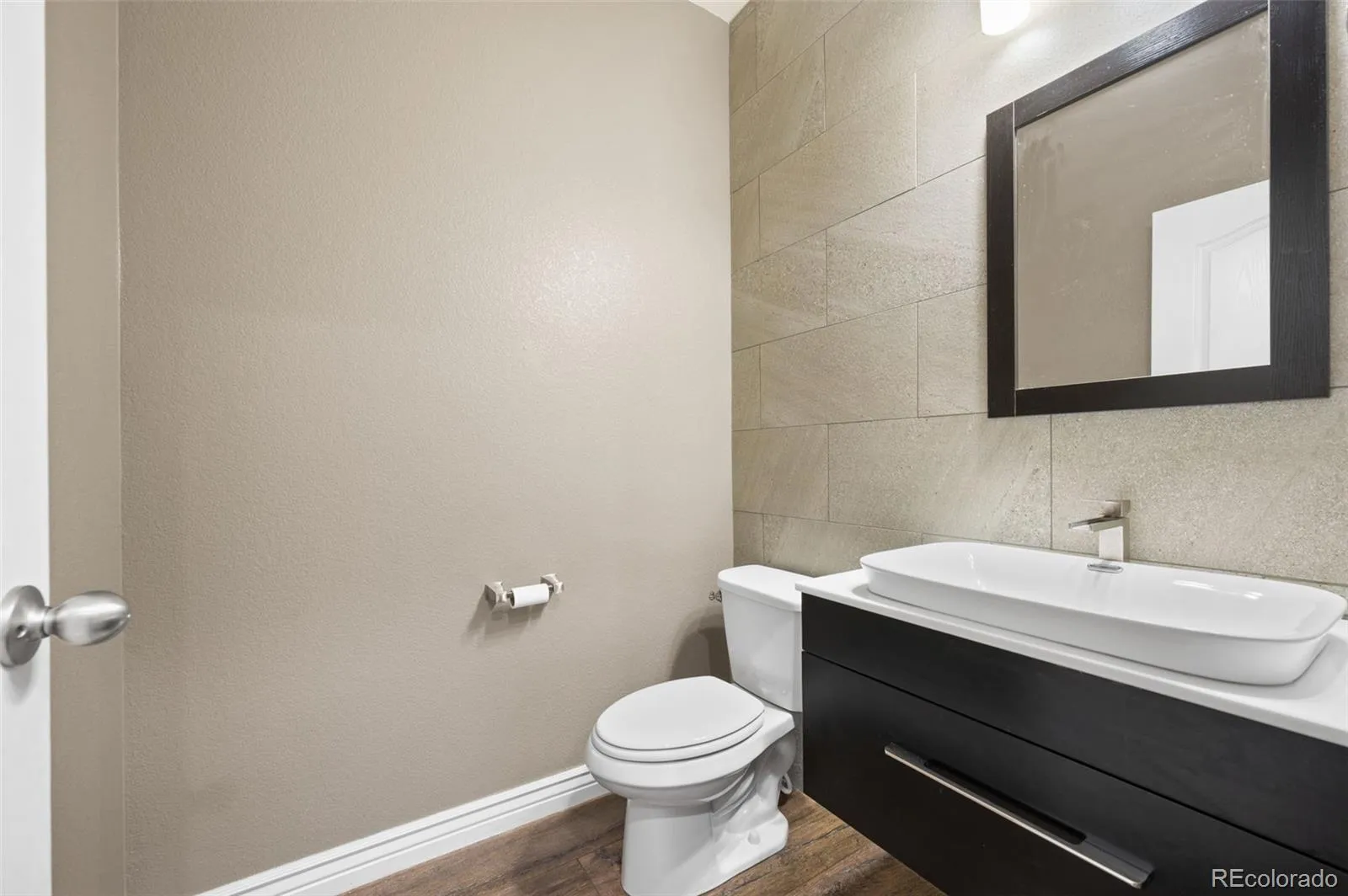 25084 E Pinewood Place Aurora CO 80016 MLS #REC2190646 04172026022351 1600 17