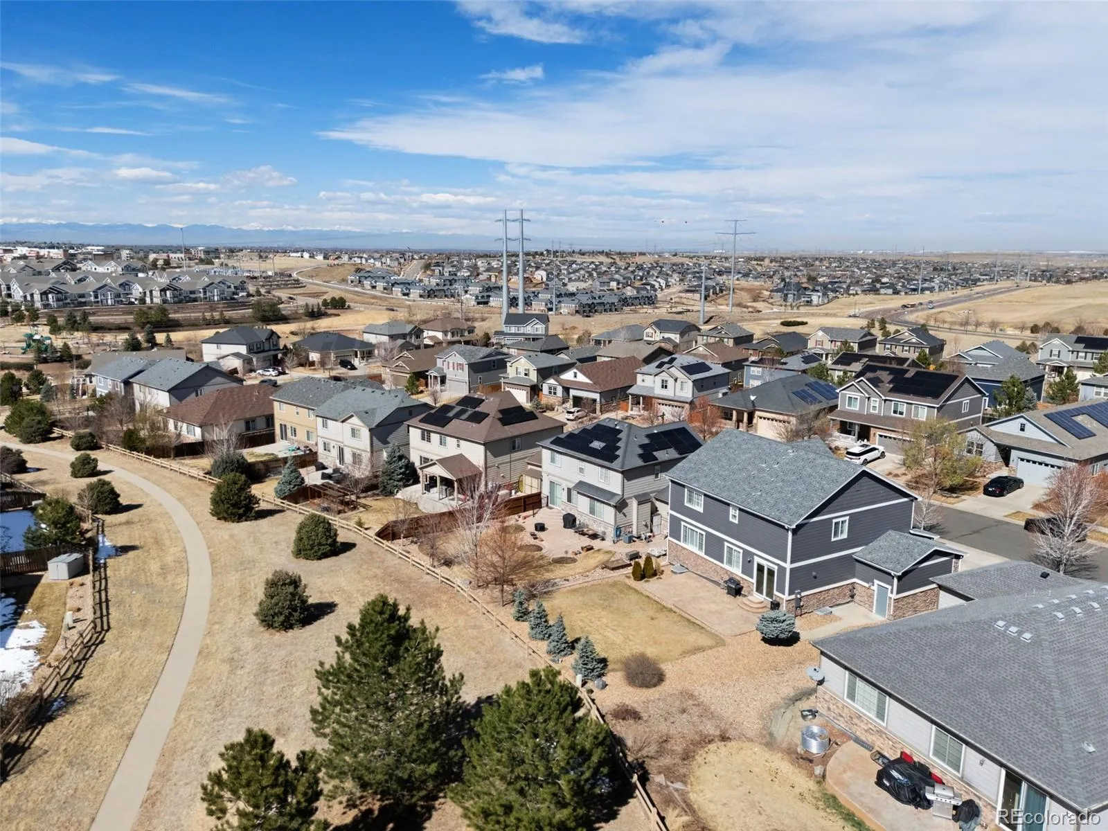 25084 E Pinewood Place Aurora CO 80016 MLS #REC2190646 04172026022351 1600 45