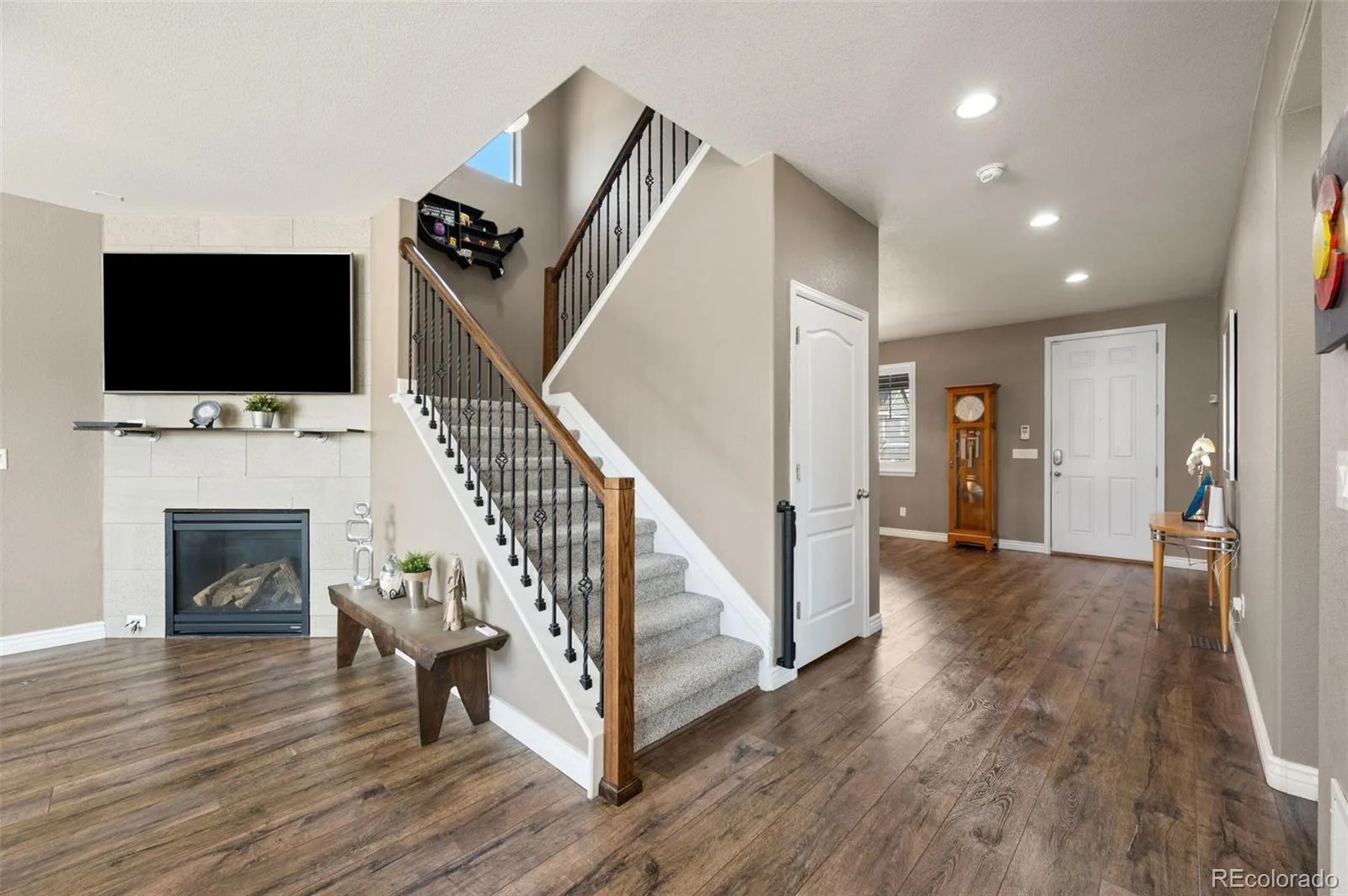 25084 E Pinewood Place Aurora CO 80016 MLS #REC2190646 06092026193358 1600 18