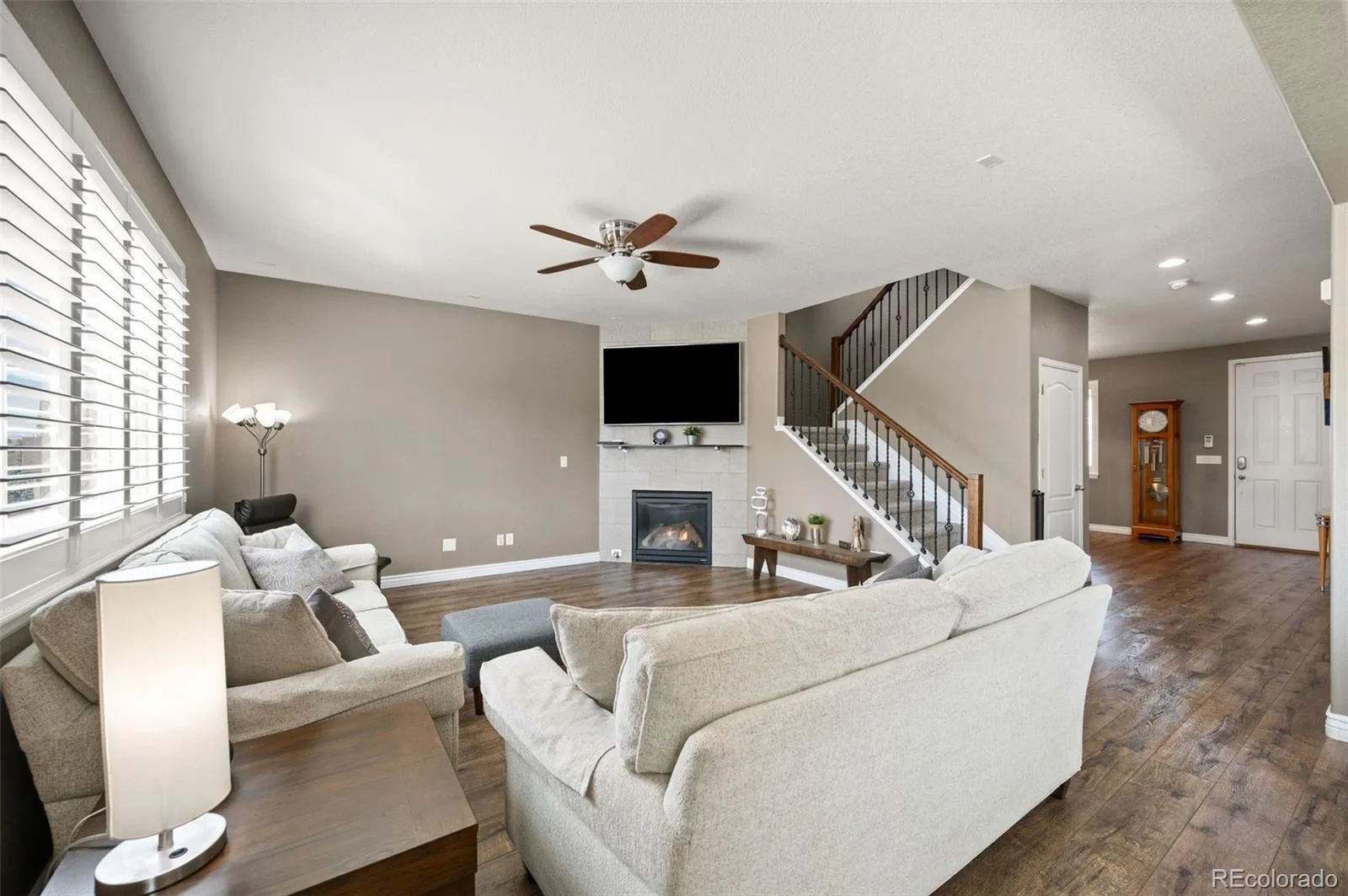 25084 E Pinewood Place Aurora CO 80016 MLS #REC2190646 06092026193358 1600 4