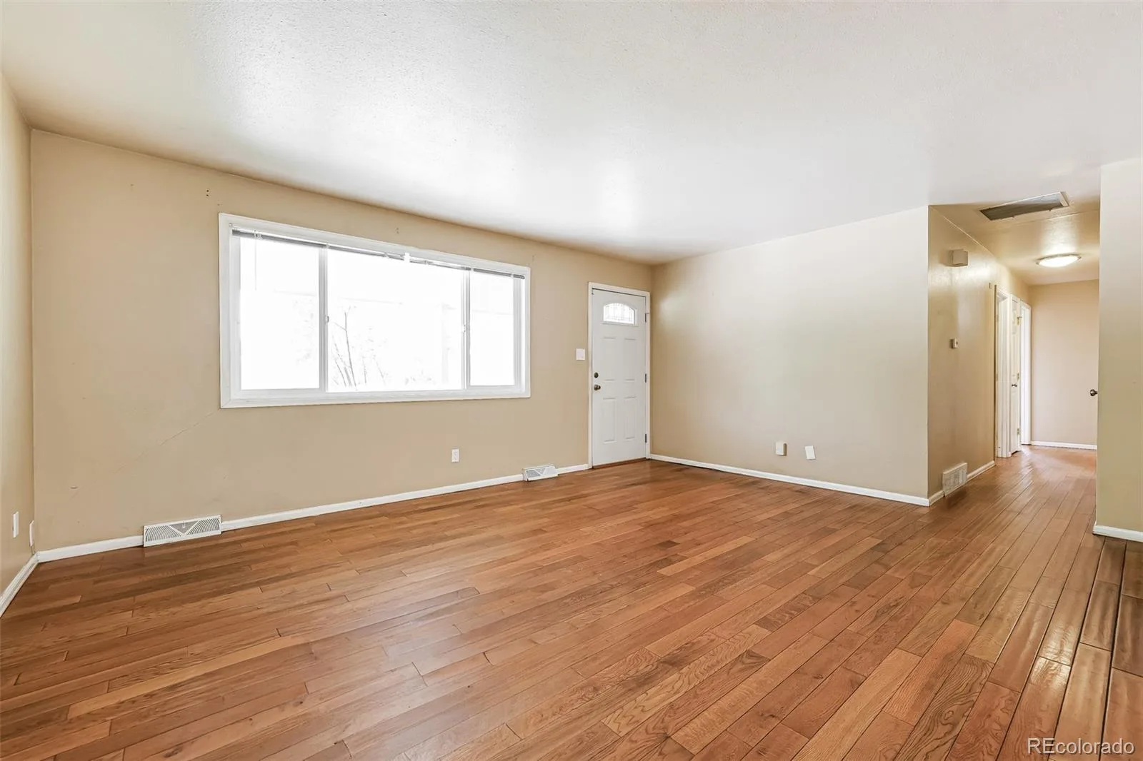 432 S Potomac Circle Aurora CO 80012 | MLS #REC2190897 06192026233312 1600 2