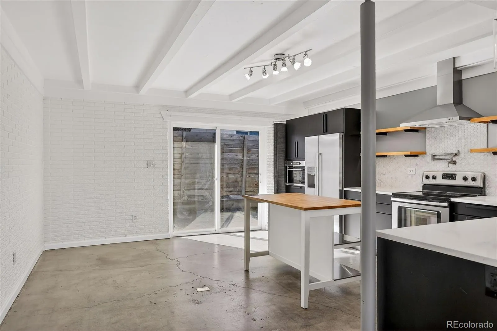 1040 N Stuart Street Denver CO 80204 MLS #REC2191813 05152026212109 1600 3