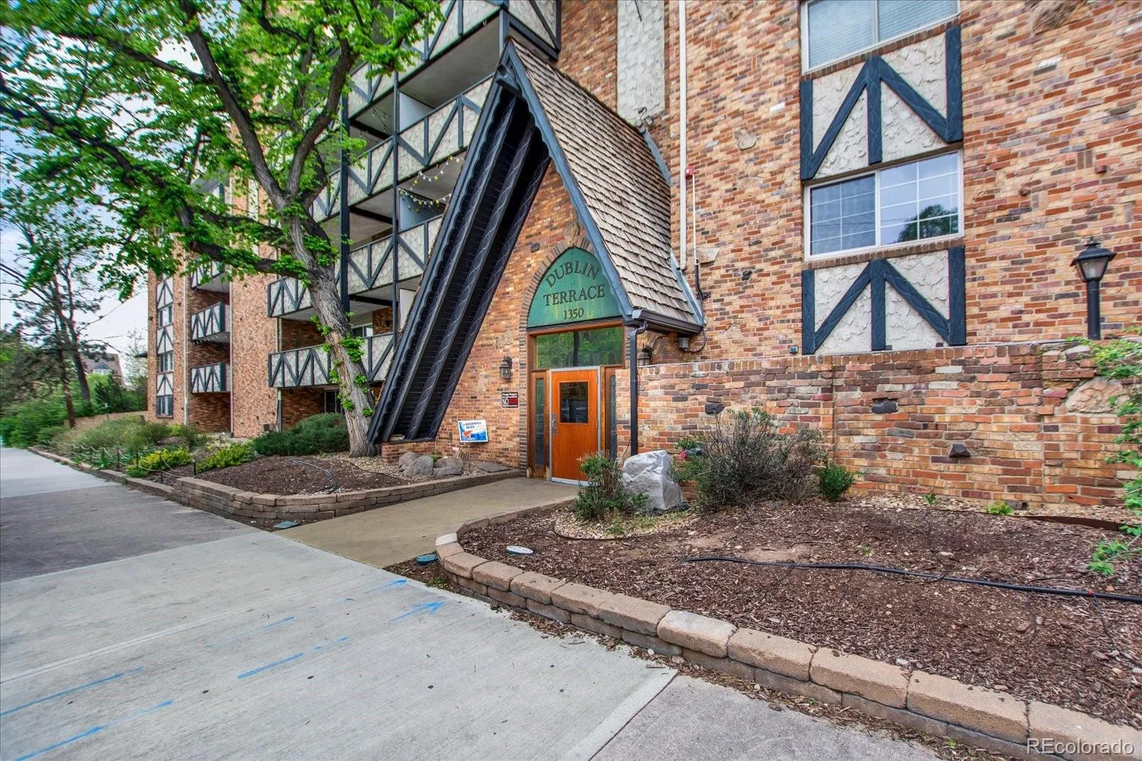 1350 Josephine Street #206 Denver CO 80206 MLS #REC2193757 05122026185956 1600 14