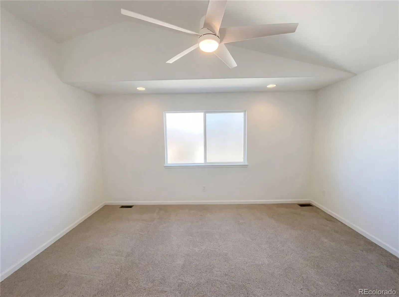 9686 Fairwood Street Littleton CO 80125 | MLS #REC2195224 03102026002708 1600 12
