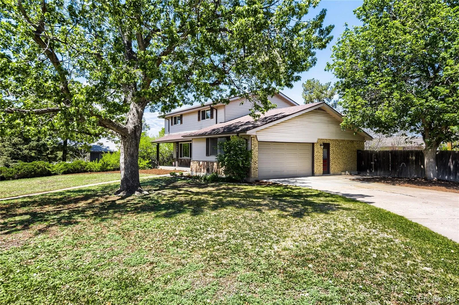 1393 E Easter Circle Centennial CO 80122 MLS #REC2195776 05212026004947 1600 3