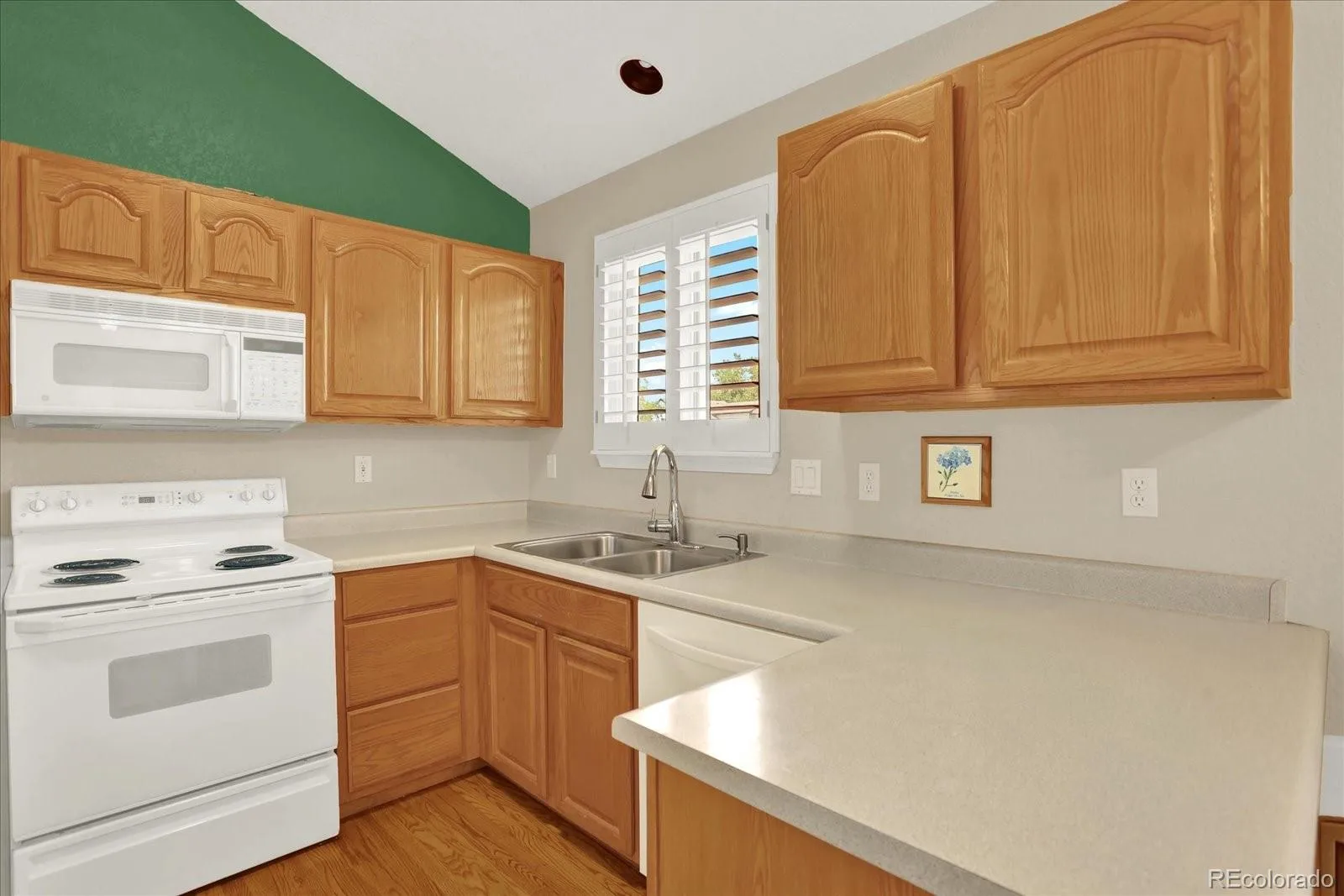 2804 Elaine Drive Broomfield CO 80020 | MLS #REC2197959 07312026234555 1600 10