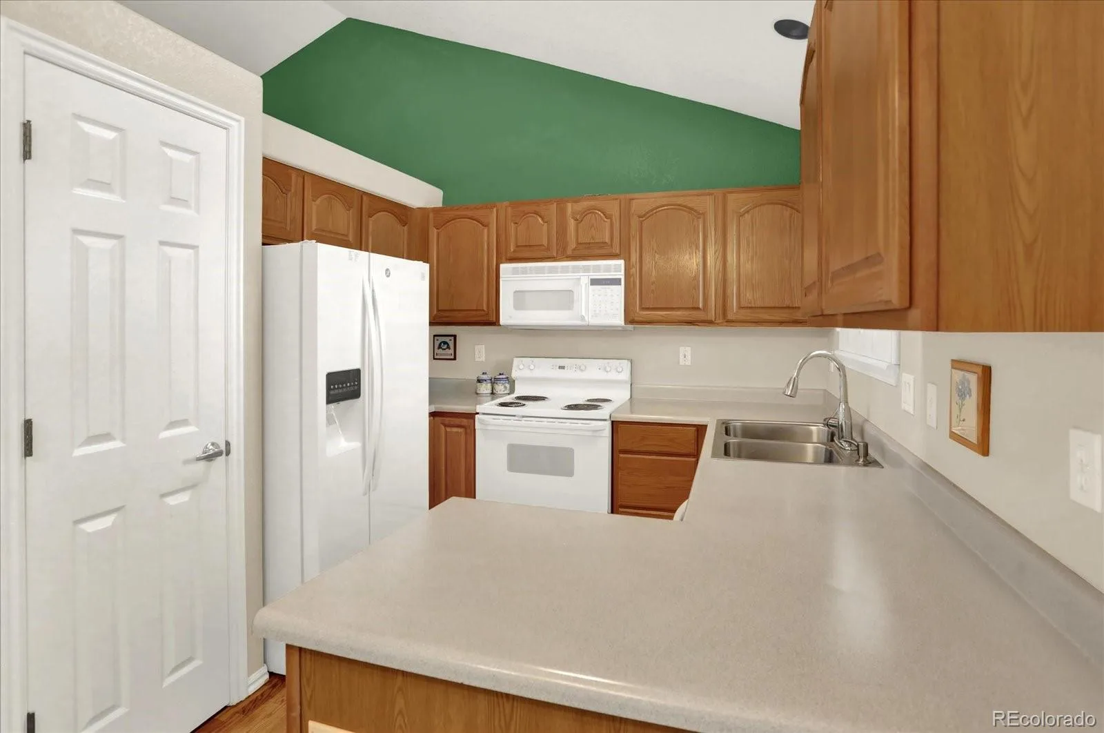 2804 Elaine Drive Broomfield CO 80020 | MLS #REC2197959 07312026234555 1600 9