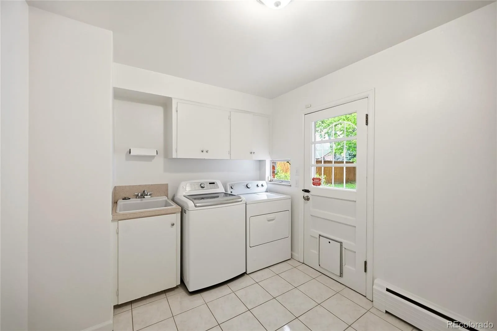 3780 S Dahlia Street Denver CO 80237 MLS #REC2200007 05292026055016 1600 23