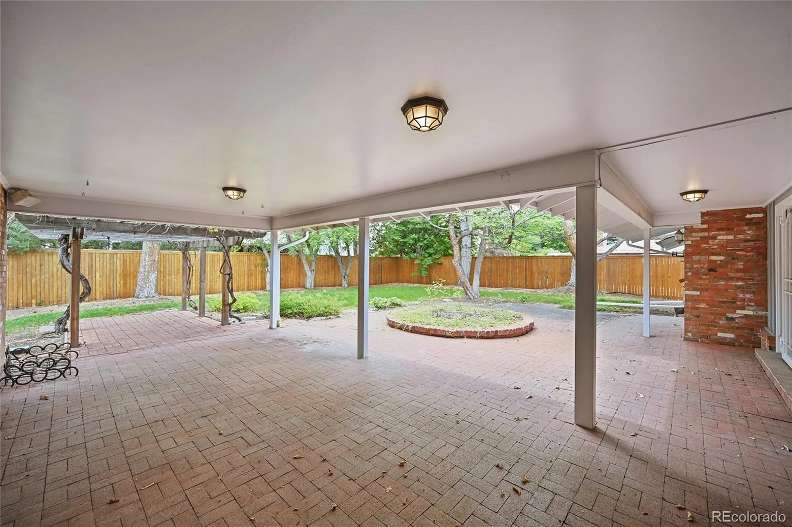 3780 S Dahlia Street Denver CO 80237 MLS #REC2200007 05292026055016 1600 25