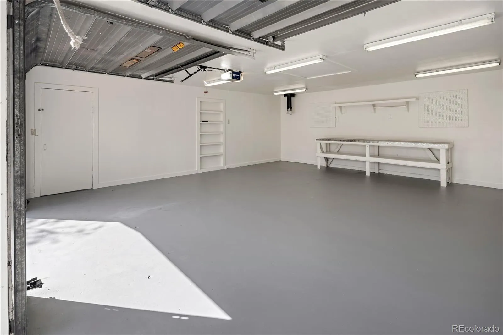 04092026213216 1600 25