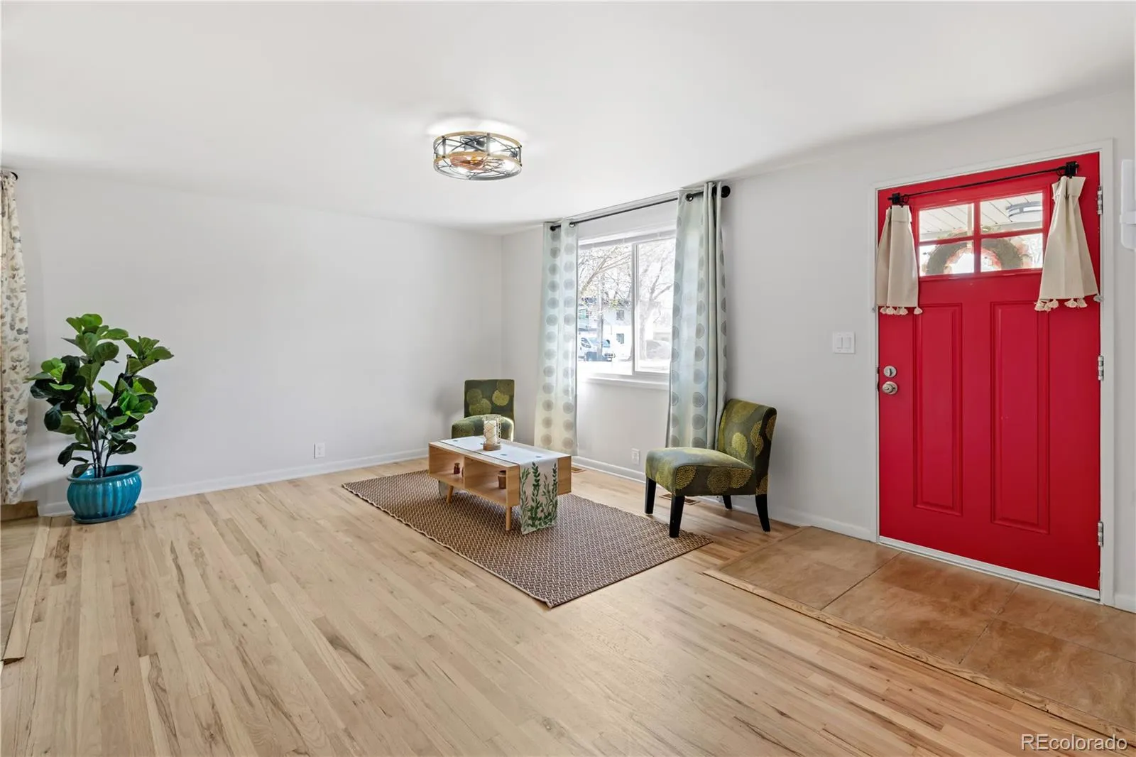 04092026213216 1600 3