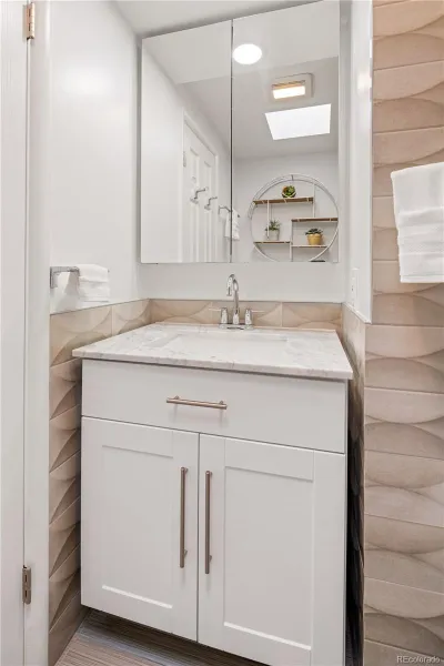 04092026213216 800 16