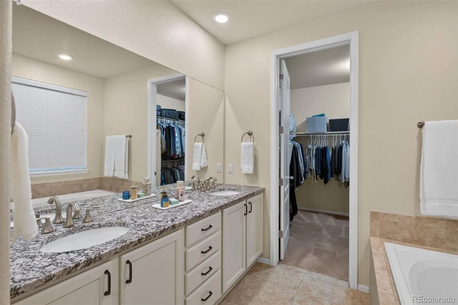 6064 Flattop Street Golden CO 80403 | MLS #REC2201106 06242026223746 1600 23