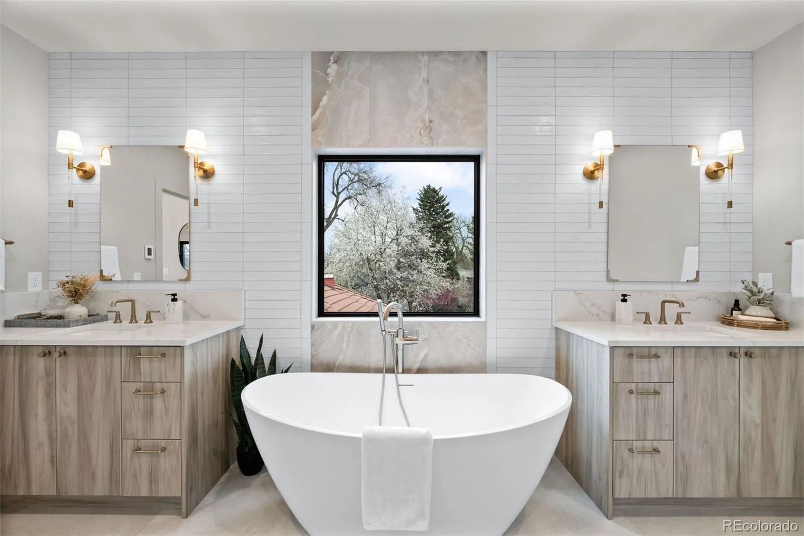 3930 W Byron Place Denver CO 80212 MLS #REC2201325 04092026174355 1600 19