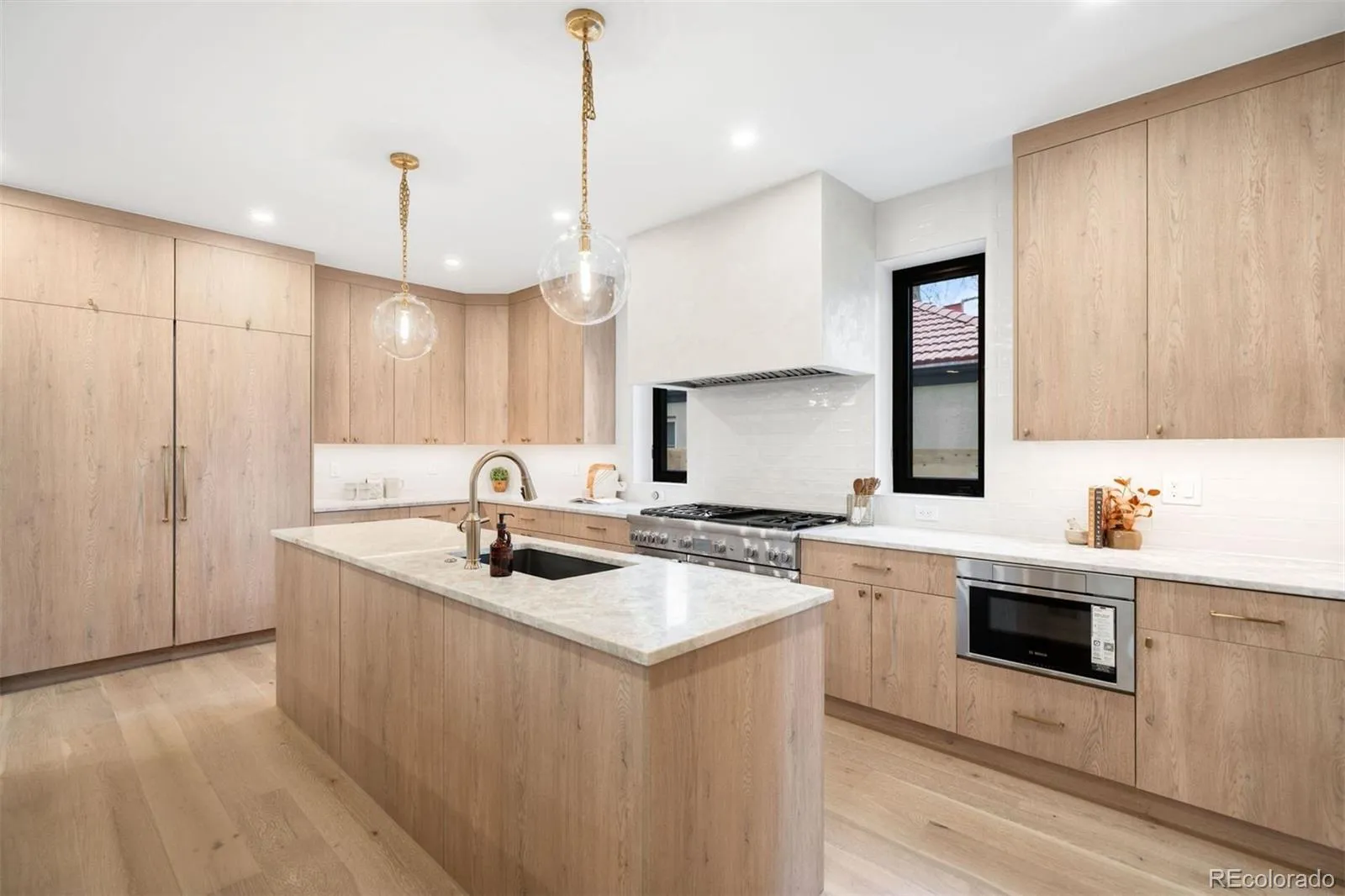 3930 W Byron Place Denver CO 80212 MLS #REC2201325 04092026174355 1600 3