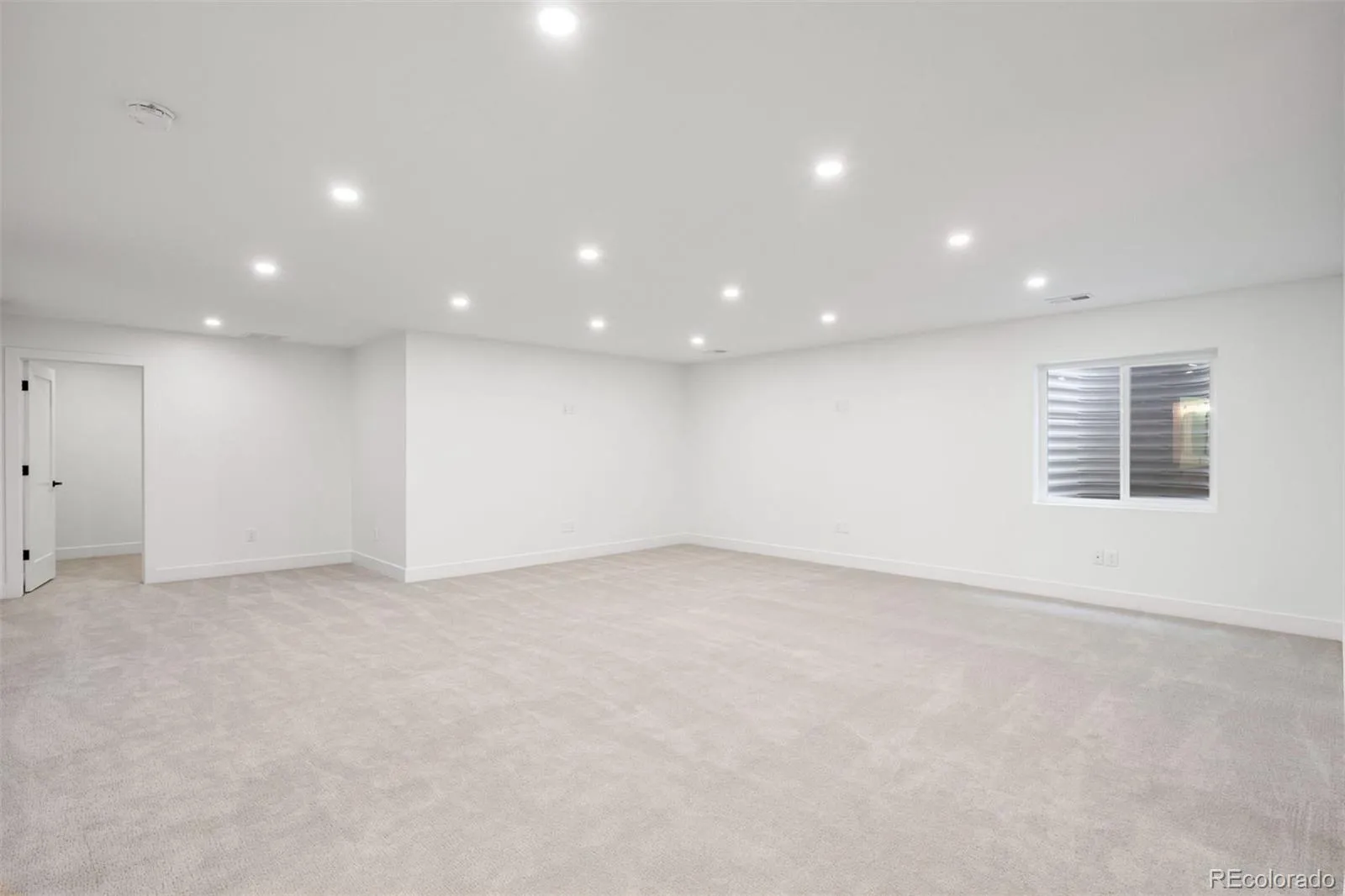 3930 W Byron Place Denver CO 80212 MLS #REC2201325 04092026174355 1600 31