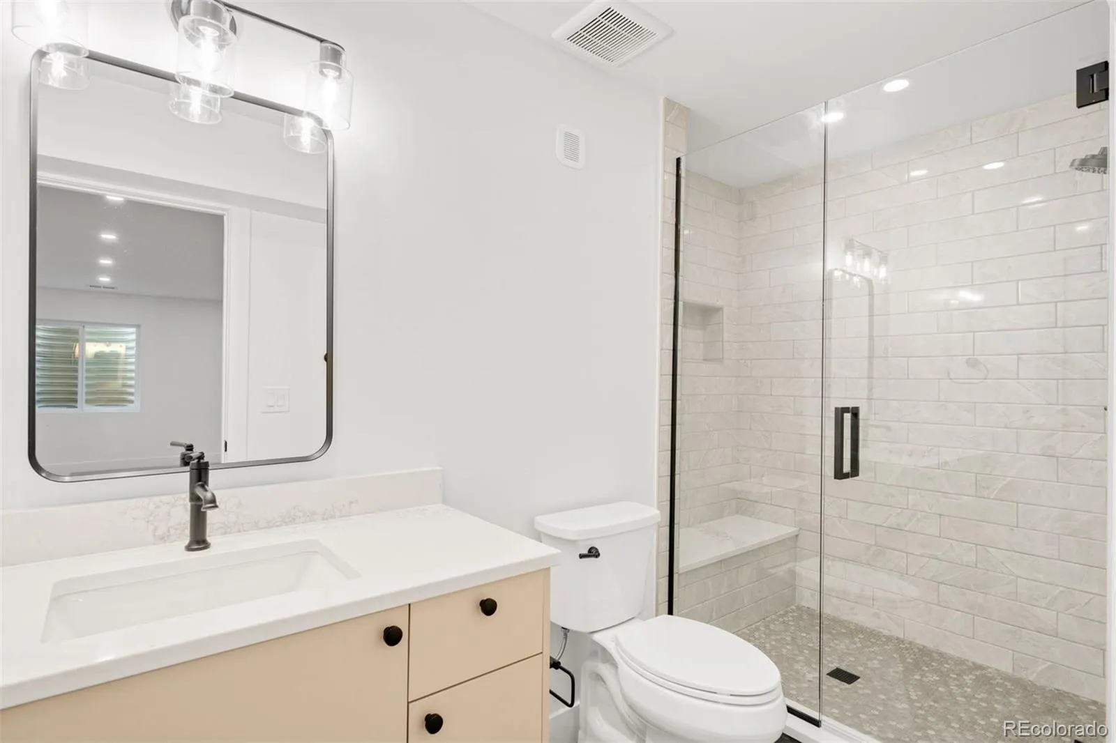 3930 W Byron Place Denver CO 80212 MLS #REC2201325 04092026174355 1600 34