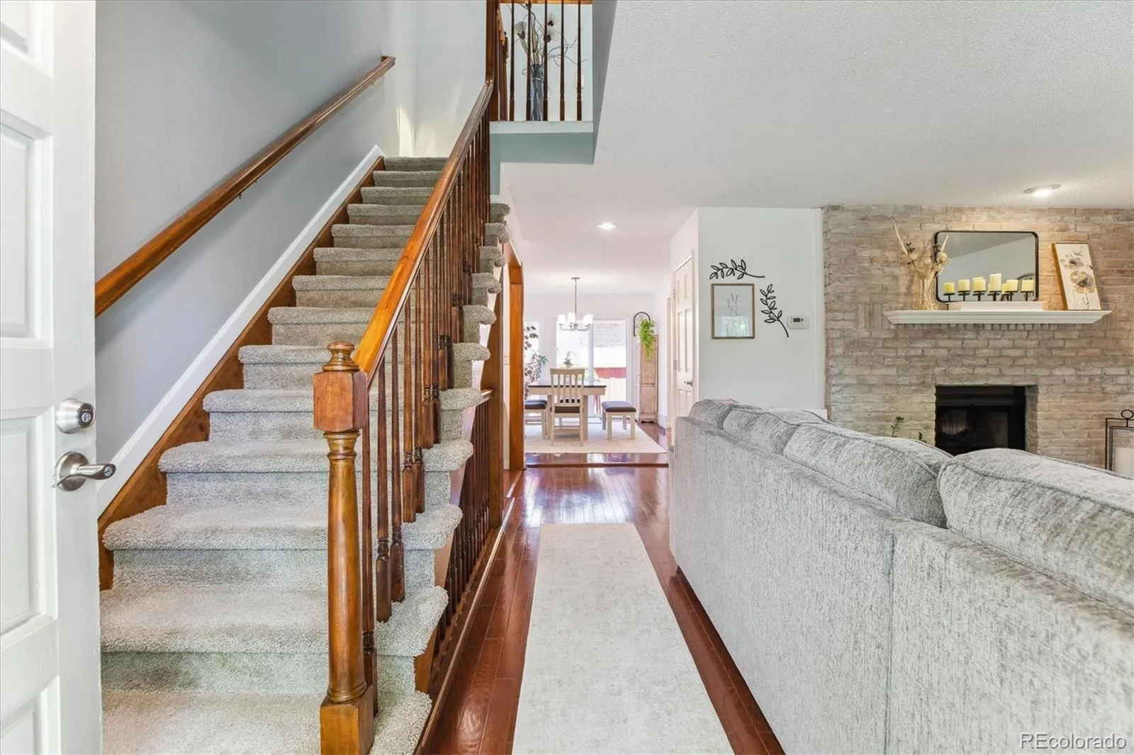 7589 S Cove Circle Centennial CO 80122 | MLS #REC2204302 06022026183946 1600 1