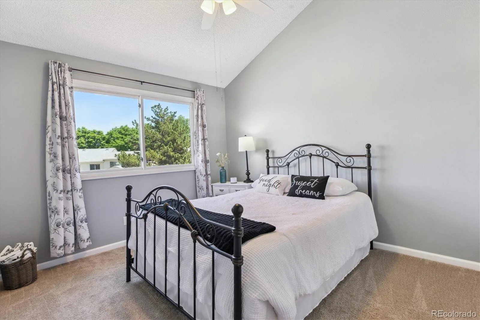 7589 S Cove Circle Centennial CO 80122 | MLS #REC2204302 06022026183946 1600 11