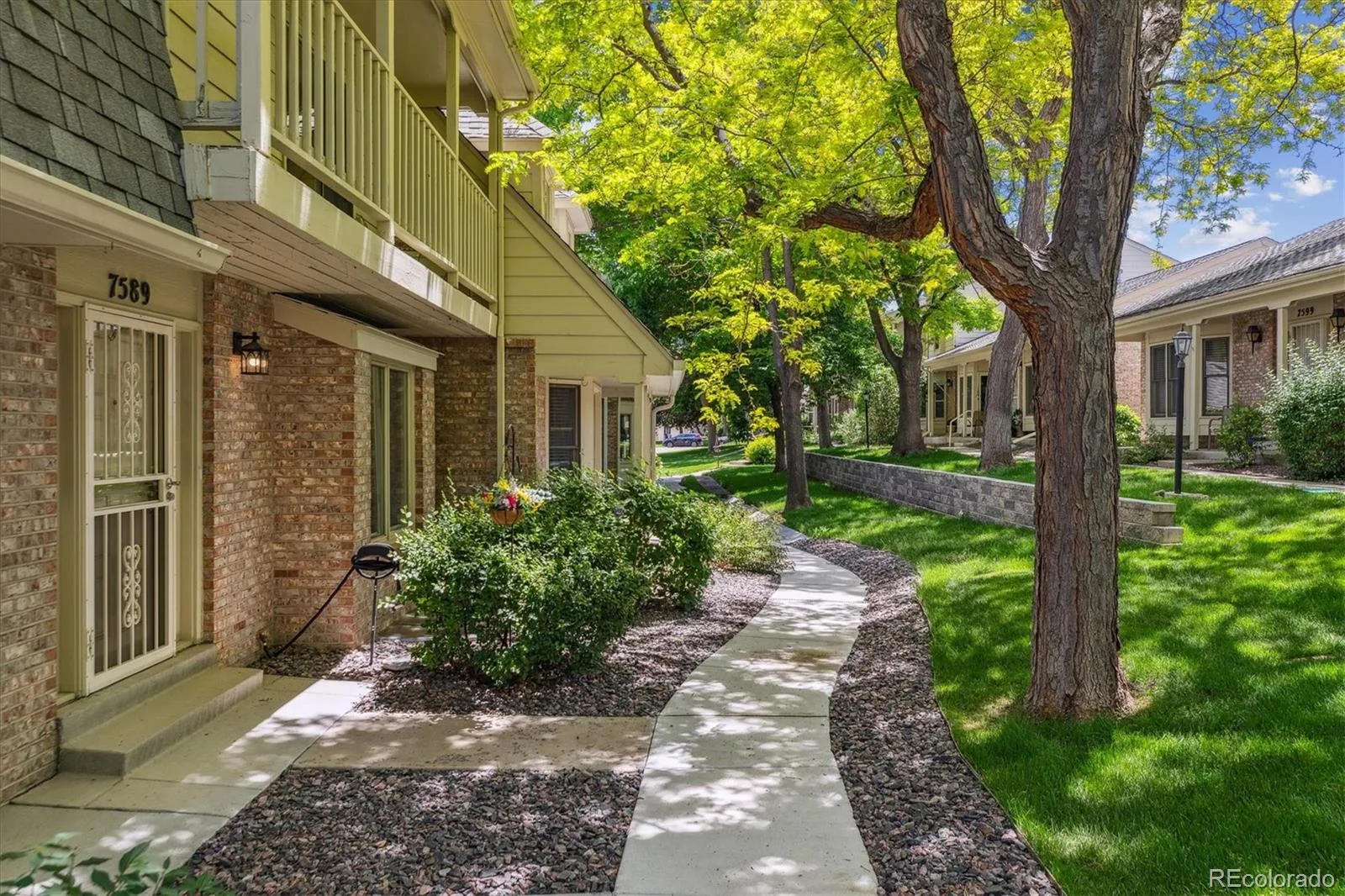 7589 S Cove Circle Centennial CO 80122 | MLS #REC2204302 06022026183946 1600 19