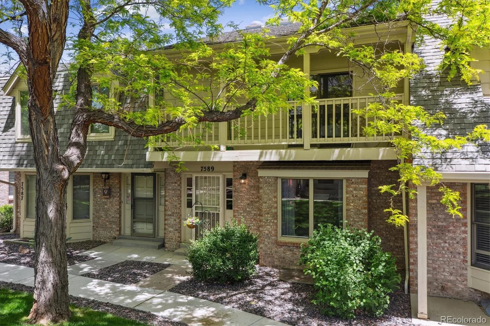 7589 S Cove Circle Centennial CO 80122 | MLS #REC2204302 06022026183946 1600 20