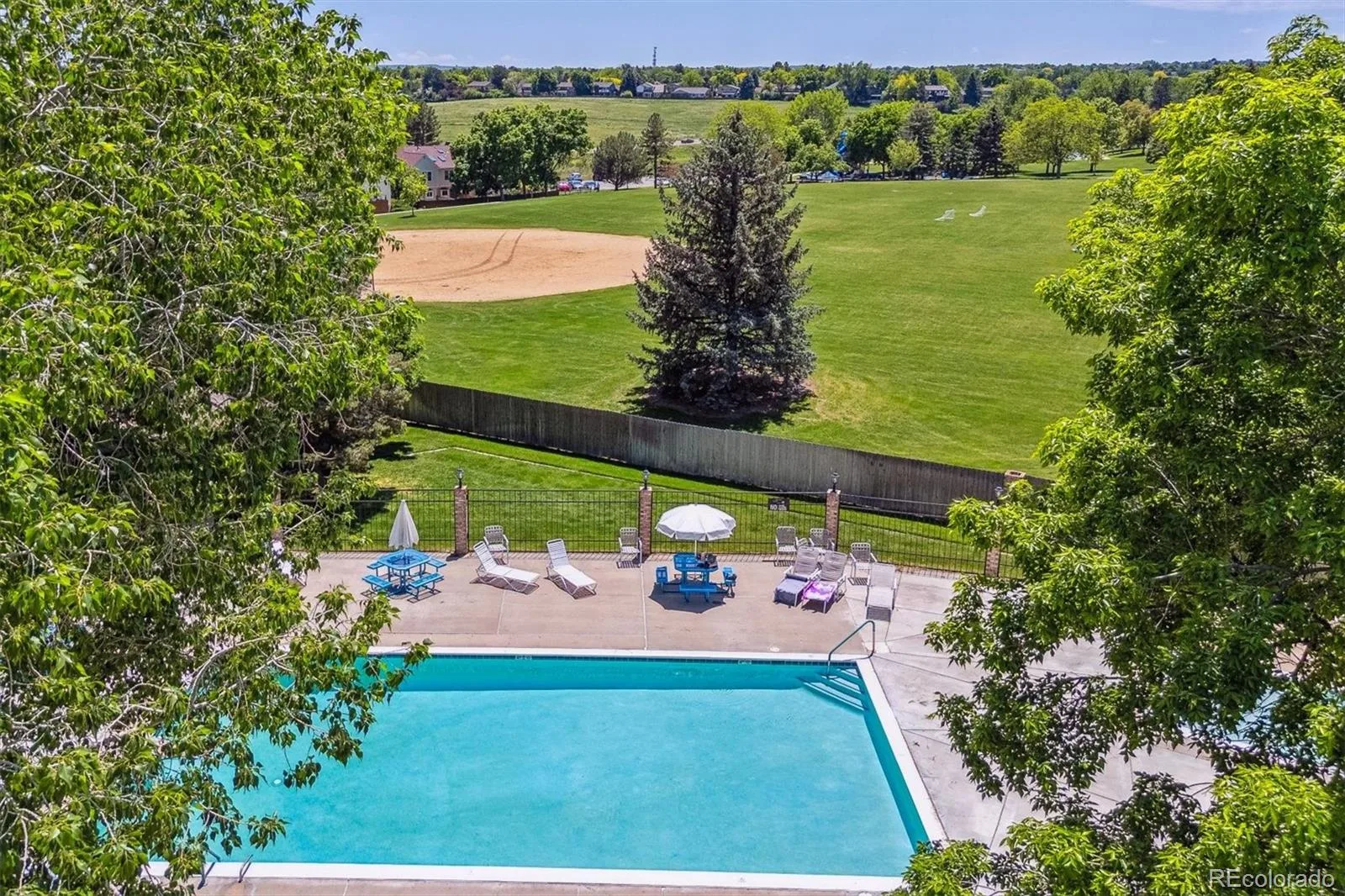 7589 S Cove Circle Centennial CO 80122 | MLS #REC2204302 06022026183946 1600 23