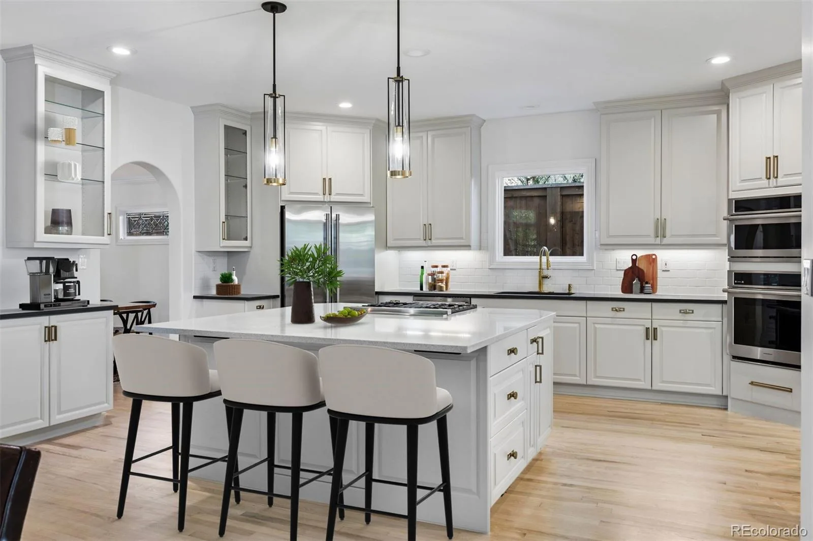 996 S Gilpin Street Denver CO 80209 MLS #REC2207703 06192026035339 1600 5