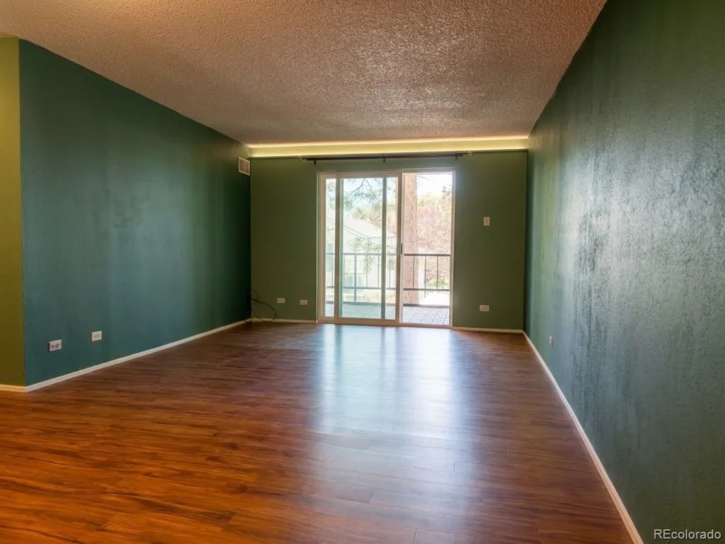 2325 S Linden Court #215 Denver CO 80222 | MLS #REC2207902 08192026221405 1024 4