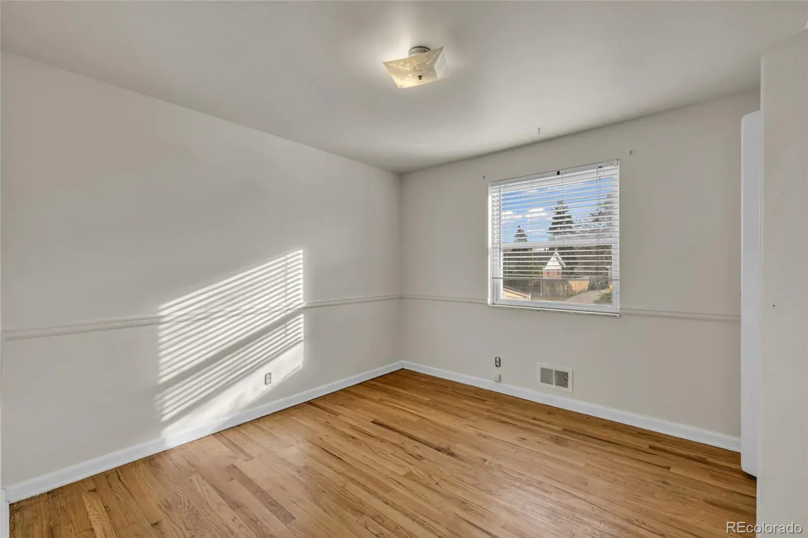 12202025174947 1600 17