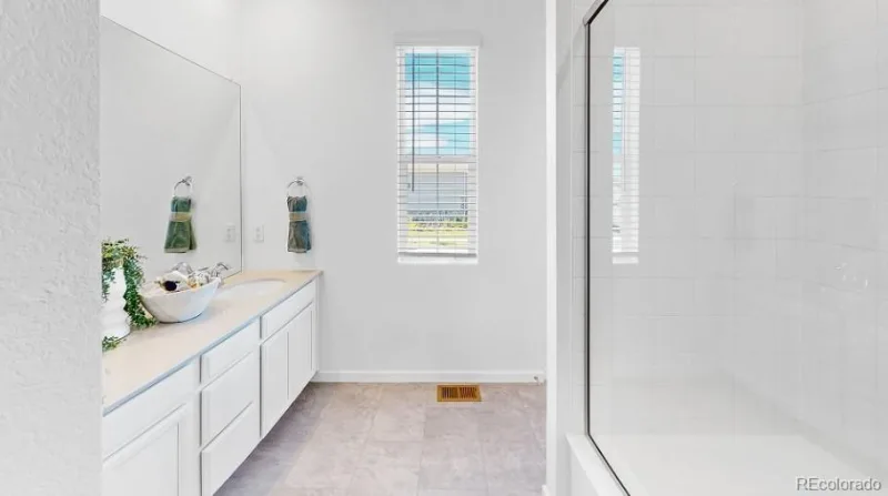 15538 Gilpin Avenue Parker CO 80134 | MLS #REC2208624 08072026172546 800 7