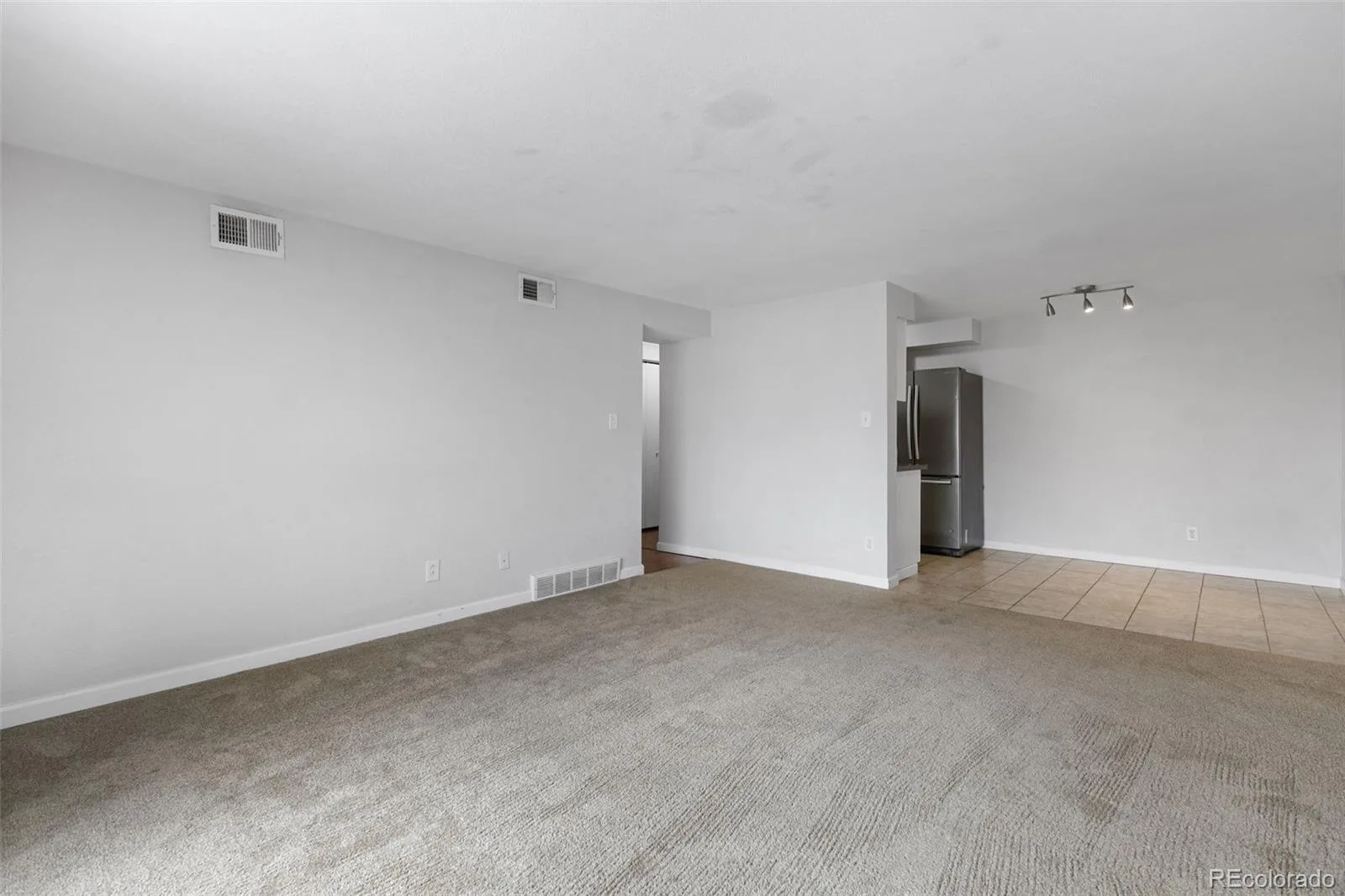 209 E Highline Circle #302 Centennial CO 80122 | MLS #REC2208674 08202026204636 1600 10