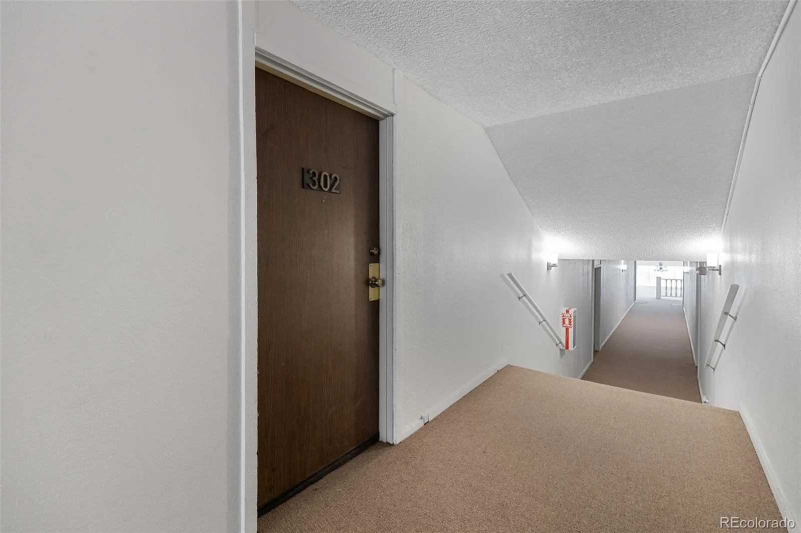 209 E Highline Circle #302 Centennial CO 80122 | MLS #REC2208674 08202026204636 1600 2