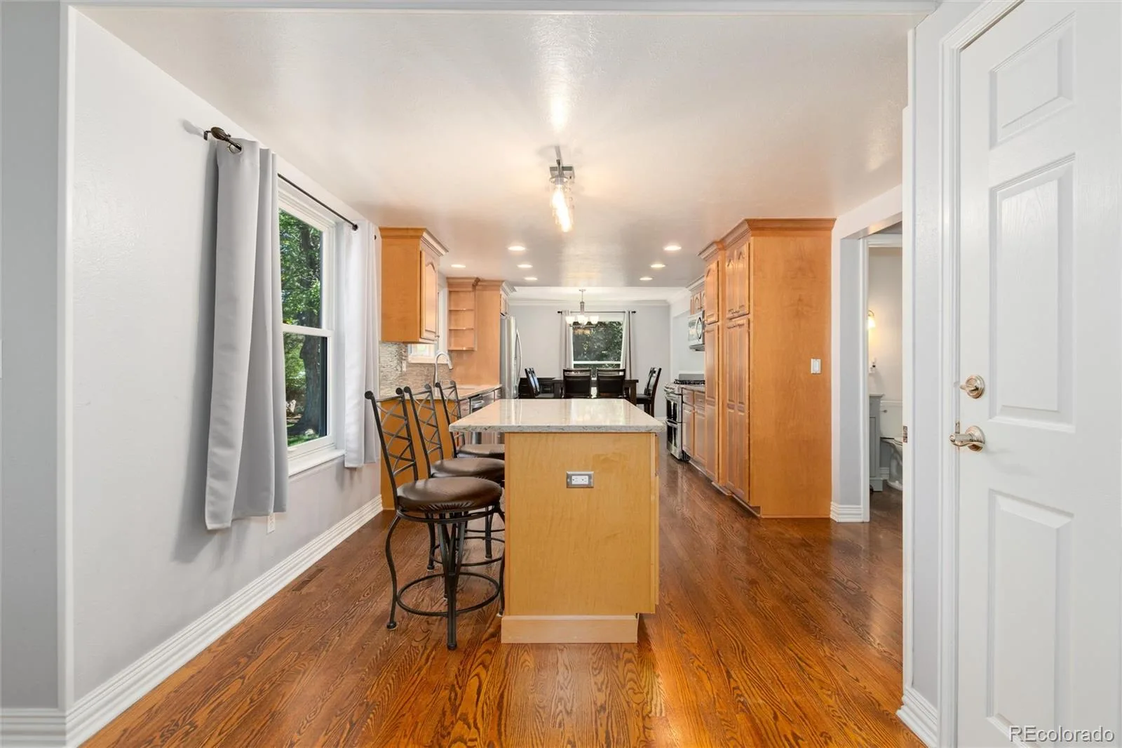 7664 S Race Street Centennial CO 80122 | MLS #REC2210322 09232026094913 1600 13
