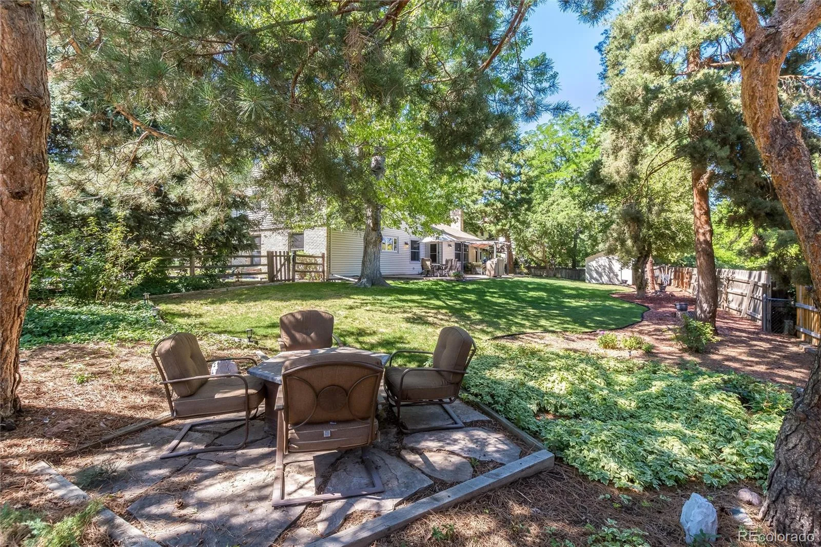 7664 S Race Street Centennial CO 80122 | MLS #REC2210322 09232026094913 1600 35
