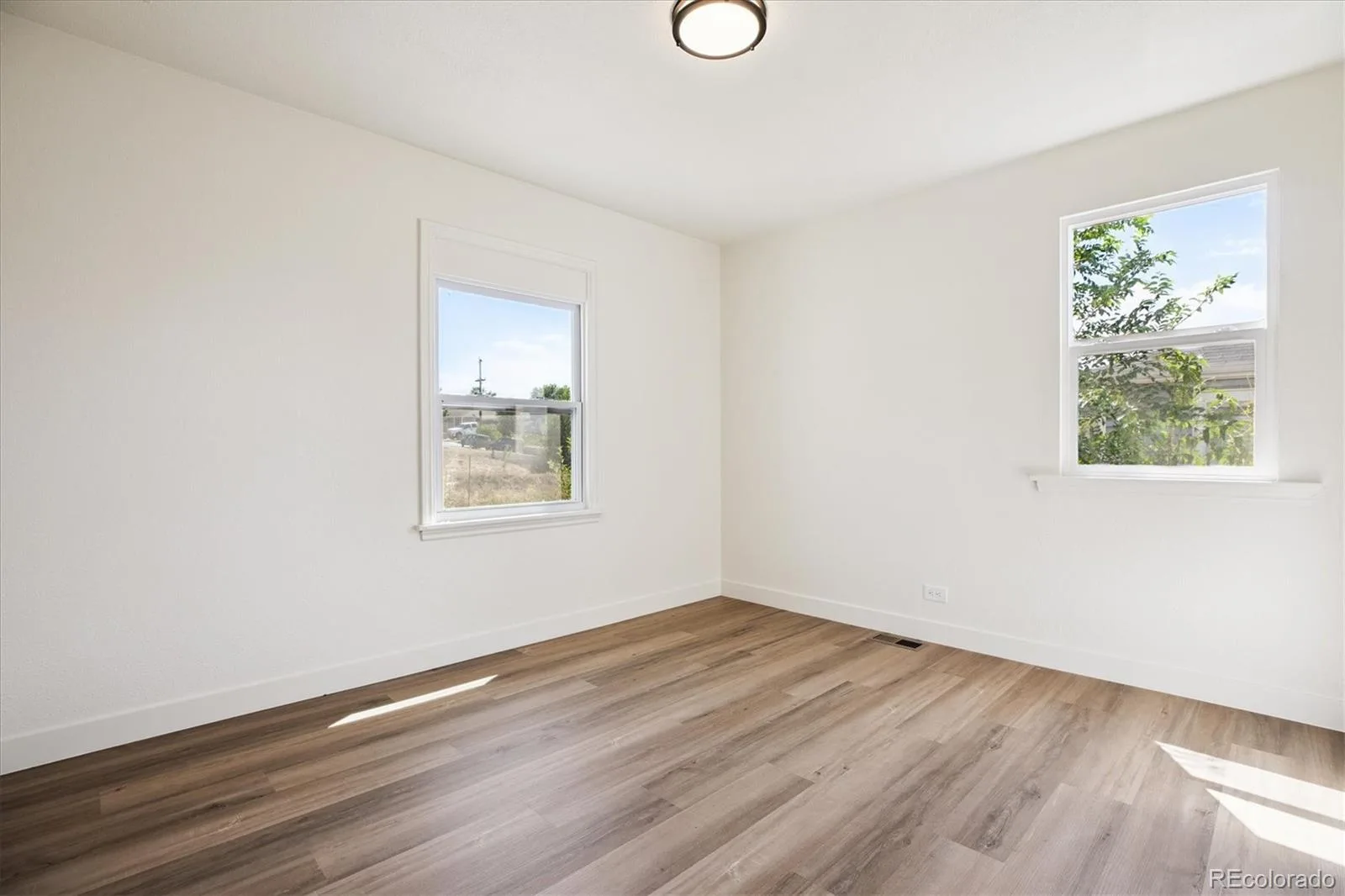 2785 W Archer Place Denver CO 80219 | MLS #REC2212097 09242026225651 1600 10