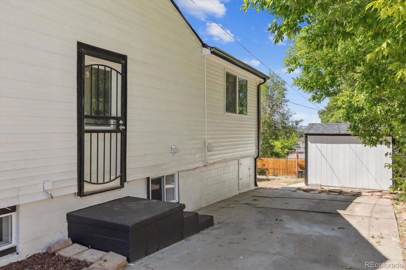 2785 W Archer Place Denver CO 80219 | MLS #REC2212097 09242026225651 1600 23