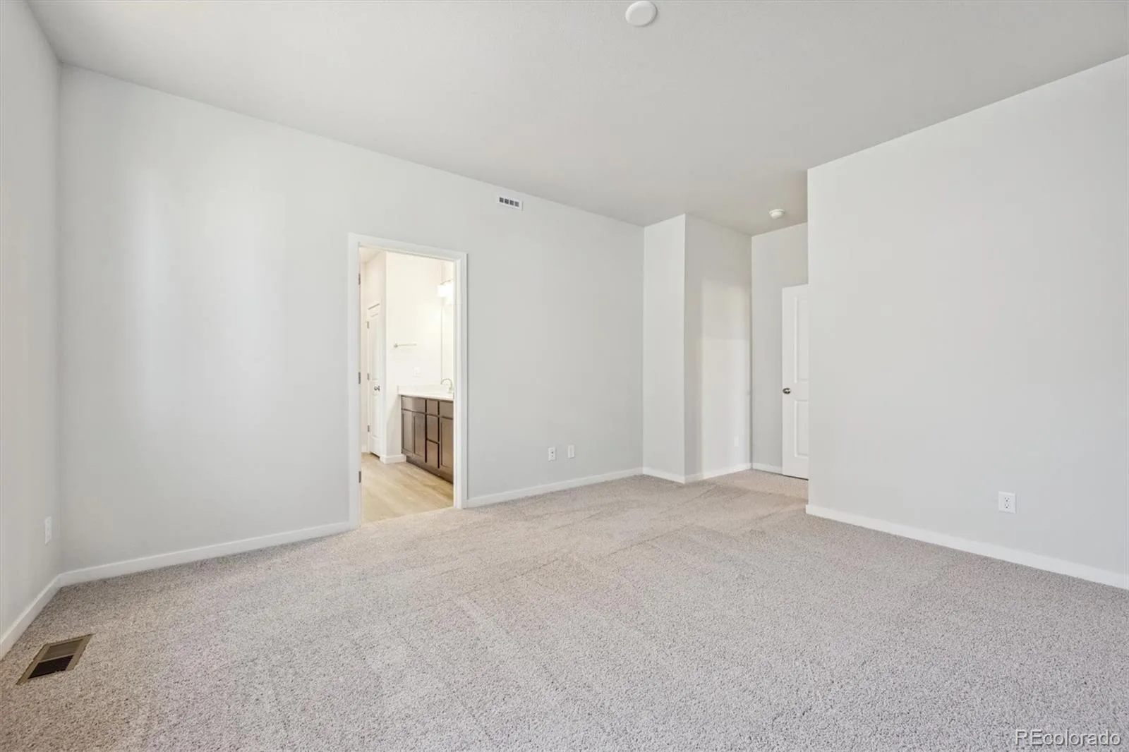 22736 E 47th Place Aurora CO 80019 | MLS #REC2212358 08112026234452 1600 10