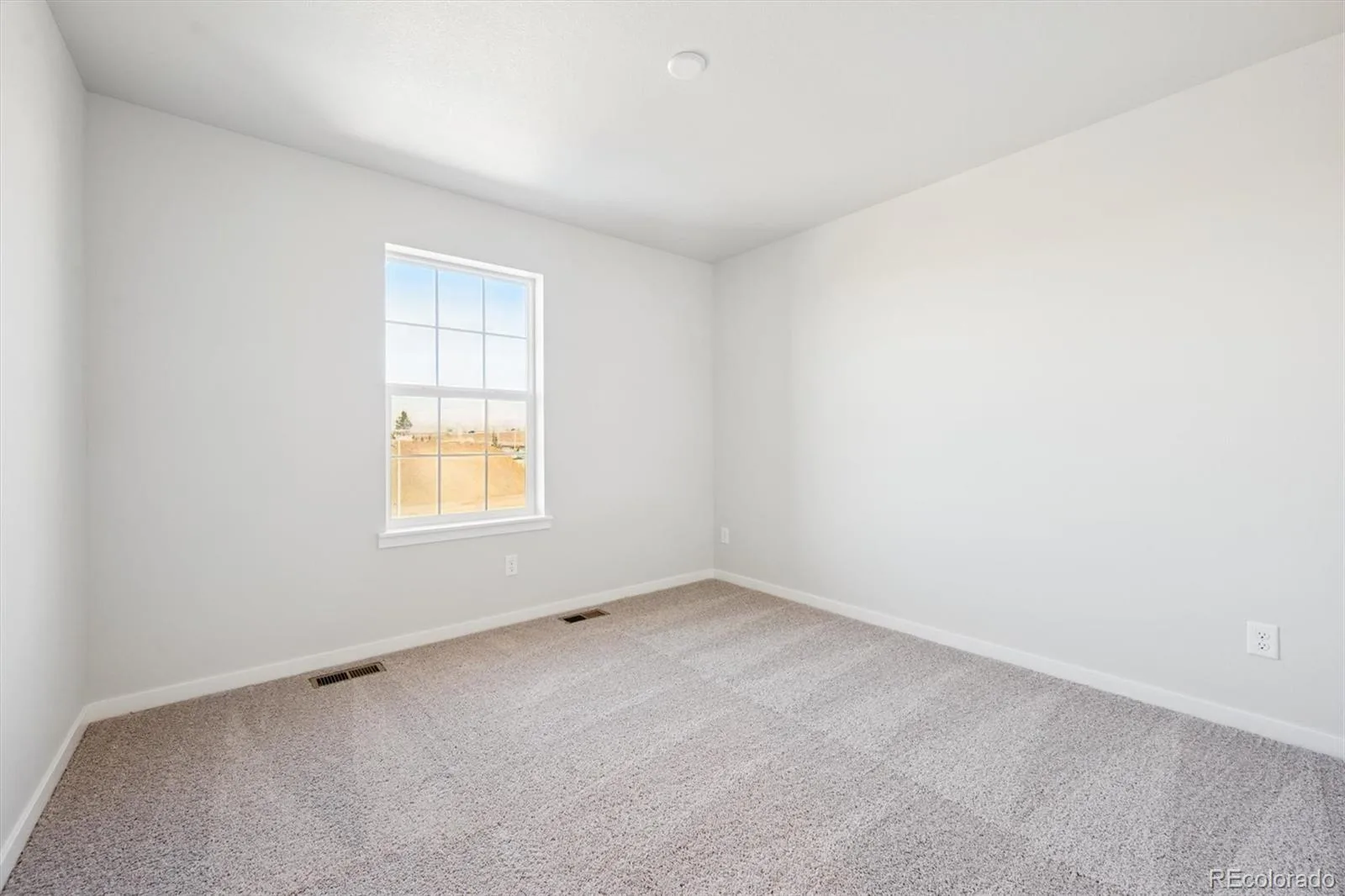 22736 E 47th Place Aurora CO 80019 | MLS #REC2212358 08112026234452 1600 14
