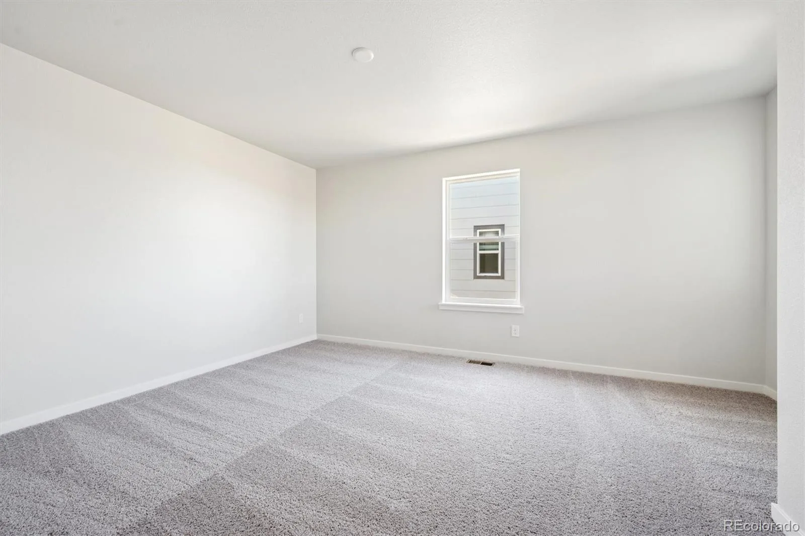 22736 E 47th Place Aurora CO 80019 | MLS #REC2212358 08112026234452 1600 19